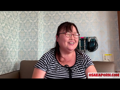 ❤️ Omm grassa Ġappuniża turi t-tits kbar tagħha u tgawdi ġugarell sesswali. Omm Asjatika ta’ 51 sena titkellem dwar l-esperjenza sesswali tagħha. Yukiko 1 OSAKAPORN milf grassa ❤️ Sess ta' kwalità lilna ❌