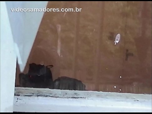❤️ Raġel qarn iħares lit-tfajla tiegħu ma' raġel ieħor, jirreġistra video fuck mingħajr ma jfixkel lill-koppja ❤️ Sess ta' kwalità lilna ❌