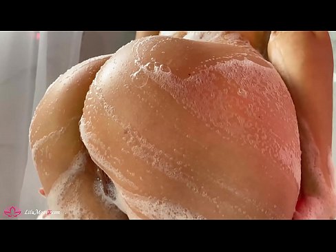 ❤️ Brunette Masturbates Pussy b'vibratur għal orga intens fid-doċċa ❤️ Sess ta' kwalità lilna ❌