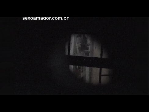 ❤️ Blondie tiġi filmata segretament minn voyeur tal-viċinat moħbi wara briks vojta ❤️ Sess ta' kwalità lilna ❌