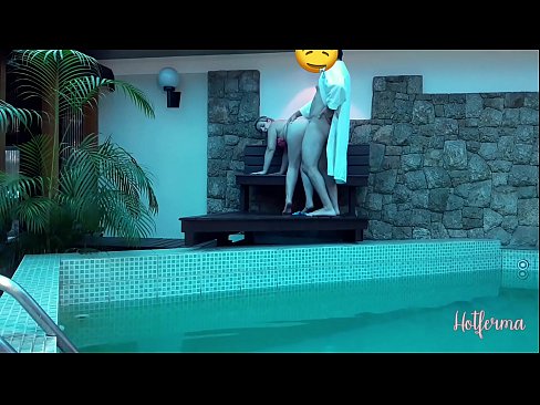 ❤️ Boss jistieden maid għall-pool, iżda ma setgħetx tirreżisti sħun ❤️ Sess ta' kwalità lilna ❌